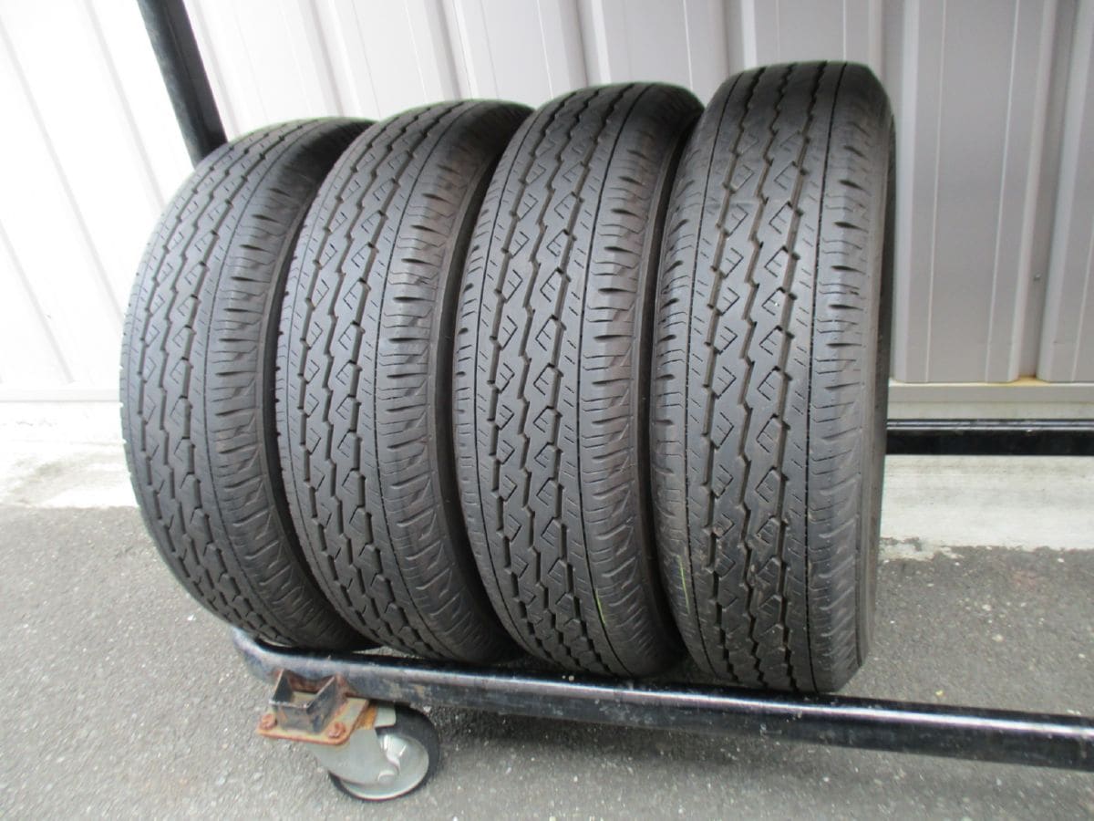 ★☆165R13 LT 6PR ブリヂストン V600 2023年製 4本 送料込 T59290801☆★インボイス領収書発行可能