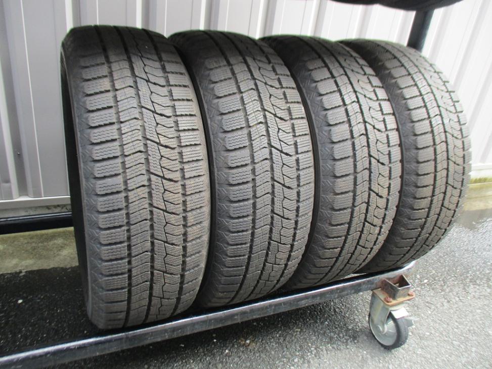 ★☆205/60R16 92Q トーヨータイヤ OBSERVE GIZ2 スタッドレス 2022年製 4本 送料込 T61860905☆★インボイス領収書発行可能