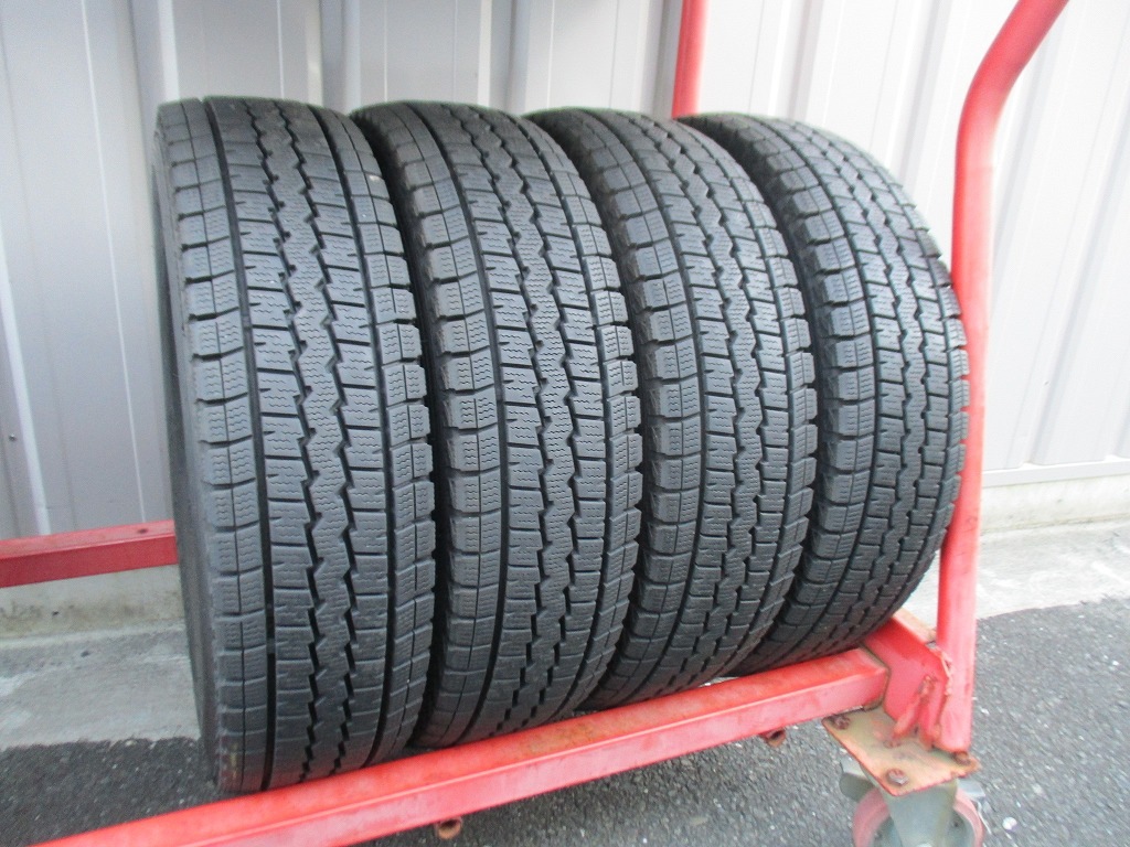 ★☆165/80R13 90/80N LT ダンロップ WINTER MAXX SV01 スタッドレス 2023年製 4本 送料込 T65221020☆★インボイス領収書発行可能