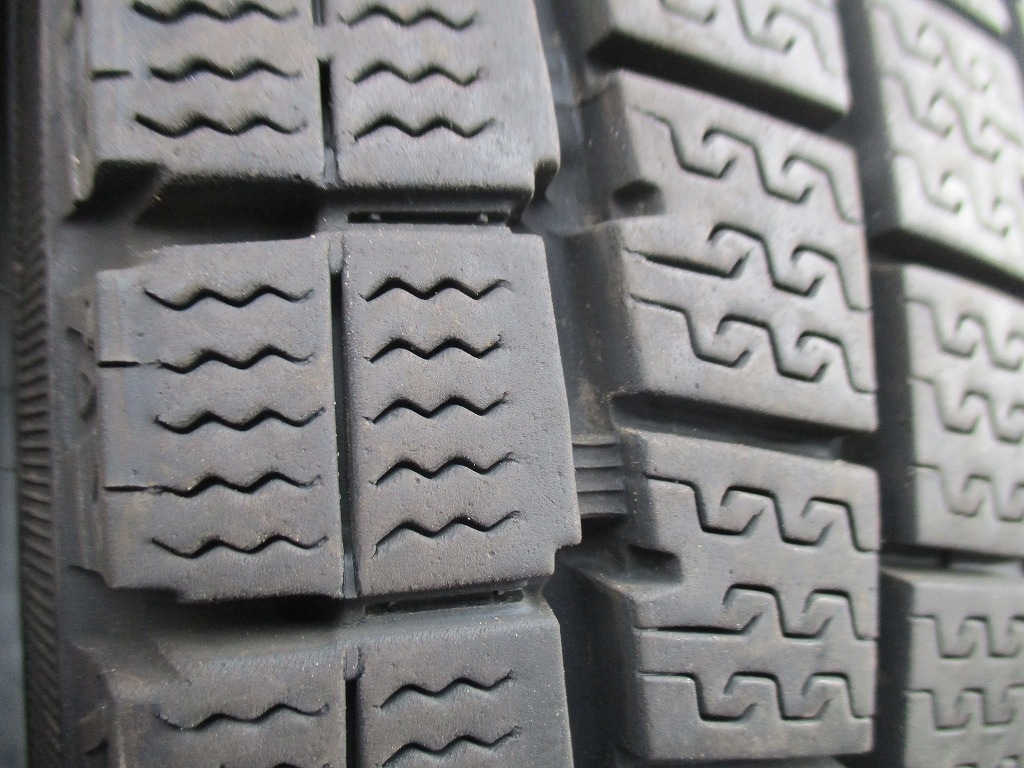 155/80R14 88/86N LT ダンロップ WINTER MAXX LV01 スタッドレス 2024