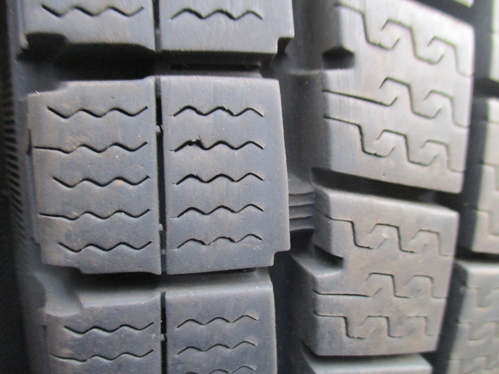 155/80R14 88/86N LT ダンロップ WINTER MAXX LV01 スタッドレス 2024