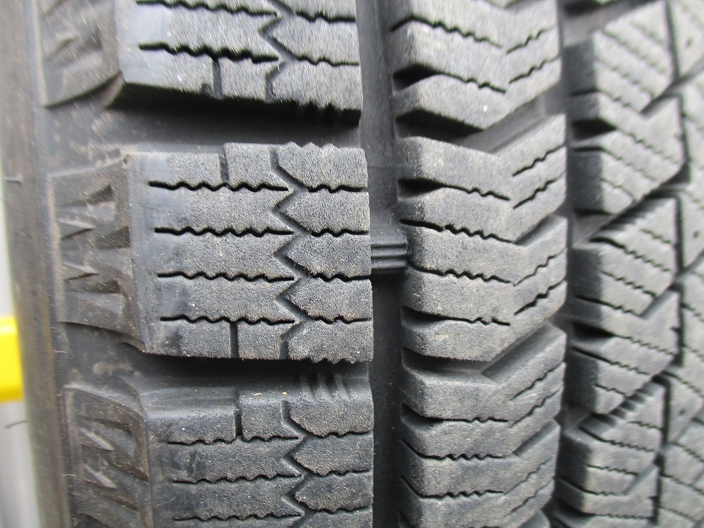 ★☆175/65R15 84Q ブリヂスン BLIZZAK VRX2 スタッドレス 2021年製 4本 送料込 T73660214☆★インボイス領収書発行可能