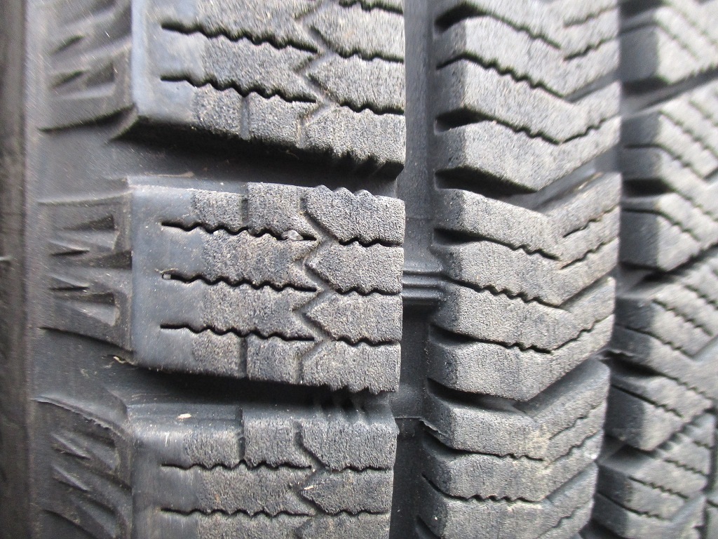 ★☆175/65R15 84Q ブリヂスン BLIZZAK VRX2 スタッドレス 2021年製 4本 送料込 T73660214☆★インボイス領収書発行可能