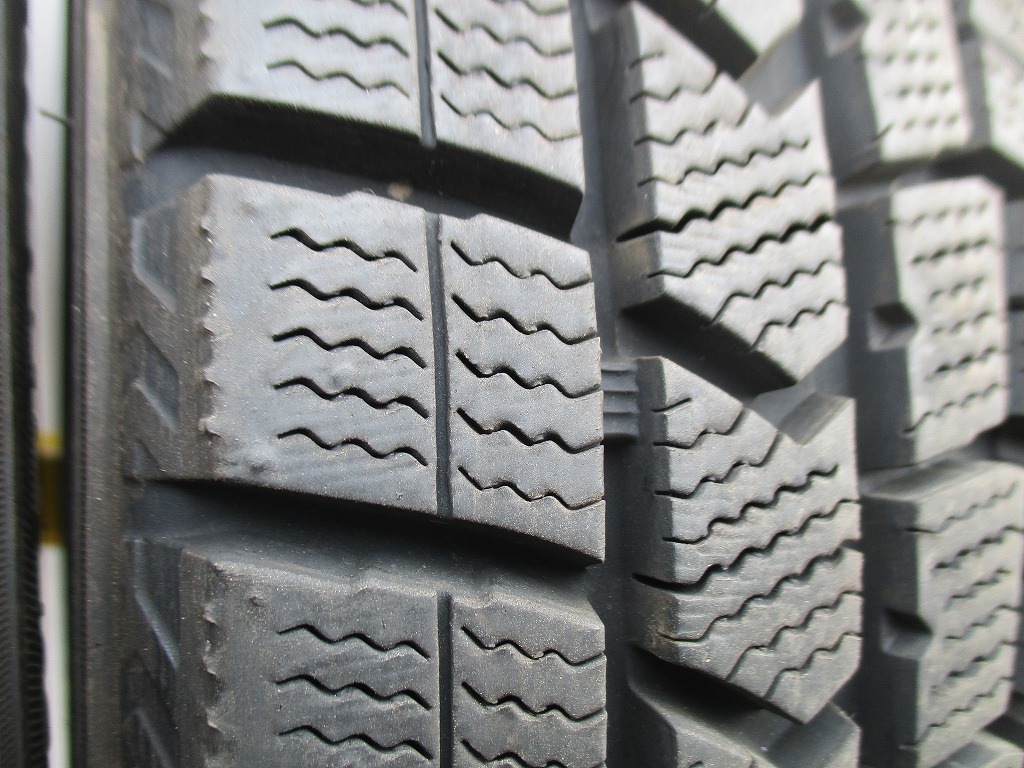★☆175/65R15 84Q ダンロップ WINTER MAXX WM02 スタッドレス 4本 送料込 T73670214☆★インボイス領収書発行可能