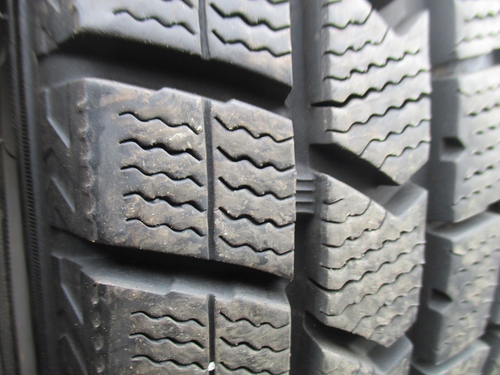 ★☆175/65R15 84Q ダンロップ WINTER MAXX WM02 スタッドレス 4本 送料込 T73670214☆★インボイス領収書発行可能