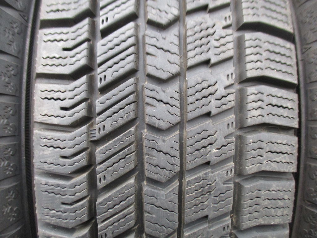 ★☆175/65R15 84Q グッドイヤー ICENAVI8 スタッドレス 4本 送料込 T73810214☆★インボイス領収書発行可能