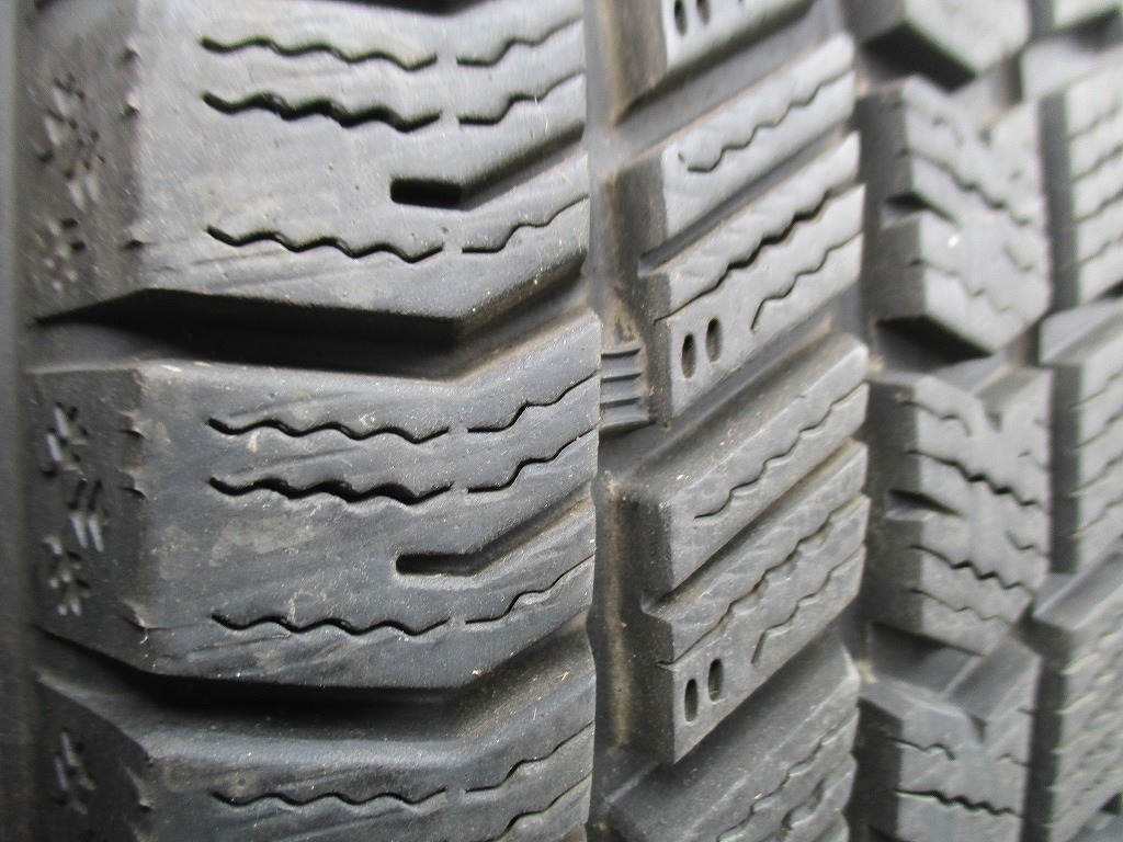 ★☆175/65R15 84Q グッドイヤー ICENAVI8 スタッドレス 4本 送料込 T73810214☆★インボイス領収書発行可能