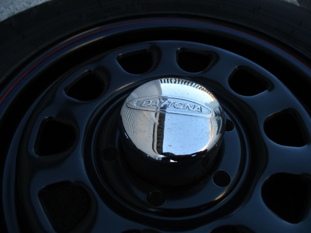 DAYTONA スチールホイールセット 195/80R15 ハイエース キャラバン 