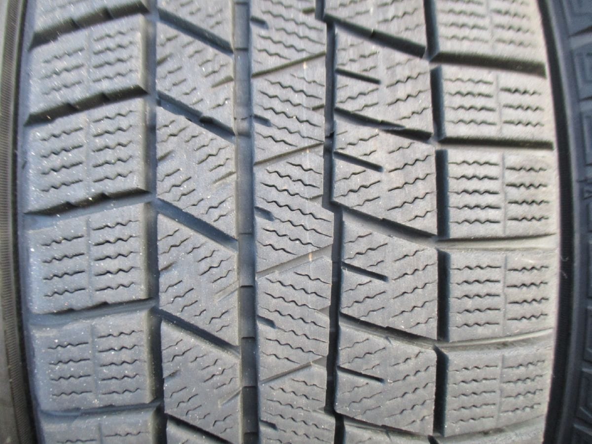 ★☆195/50R19 88Q ダンロップ WINTER MAXX WM03 スタッドレス 2023年製 4本 送料込 T49910110☆★インボイス領収書発行可能