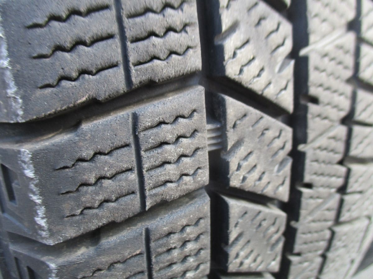 ★☆195/50R19 88Q ダンロップ WINTER MAXX WM03 スタッドレス 2023年製 2本 送料込 T49640109☆★インボイス領収書発行可能