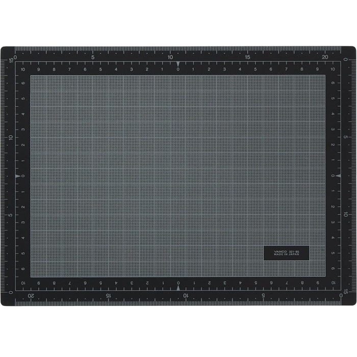 カッティングマット 黒 バンコ A5 PVC 32185 168ｘ横230ｘ厚さ2.0mm 1mm方眼