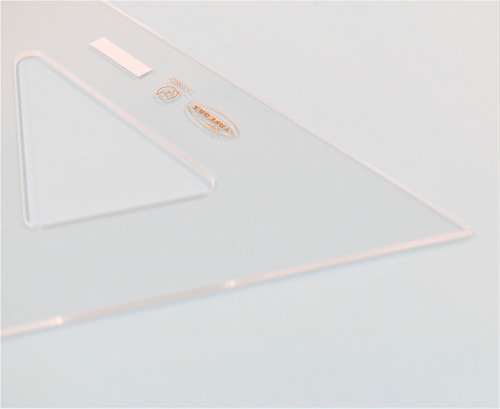 【渡邉】15cm角×厚み7.5cm 隅切り角型　台座　オーダー品 タケダ（takeda） 三角定規セット 15cm 2mm厚 目盛なし 面取り 60度 45