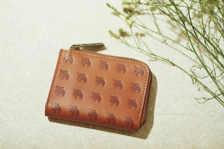 moz 整理上手な牛革コンパクト財布BOOK BROWN ver. | 商品カテゴリ一覧