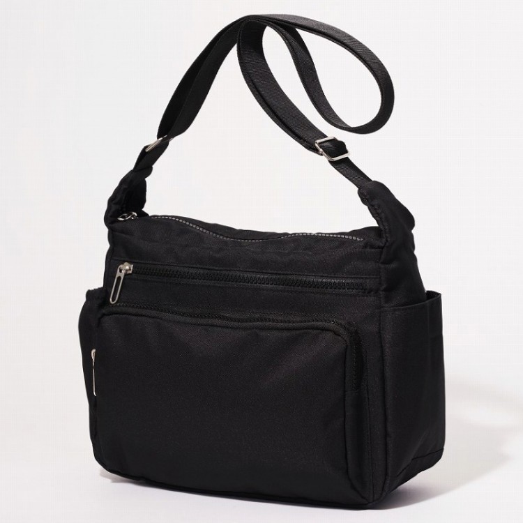 【SALE】FUNZIONALE 小物の収納に困らない9ポケットショルダーバッグBOOK