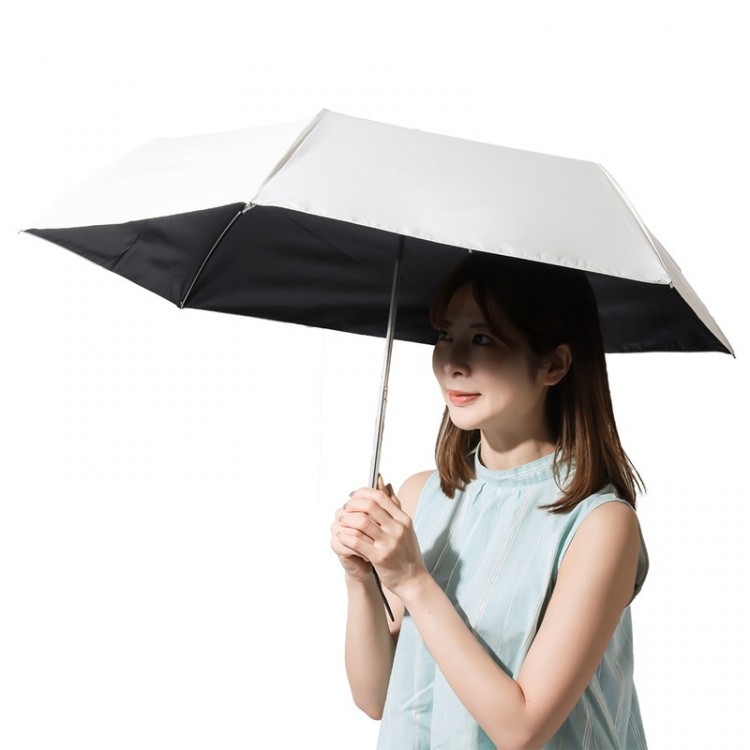 どこでも日かげを持ち歩く！ 99.99%以上遮光で涼しい日傘 SUN DEFENCE