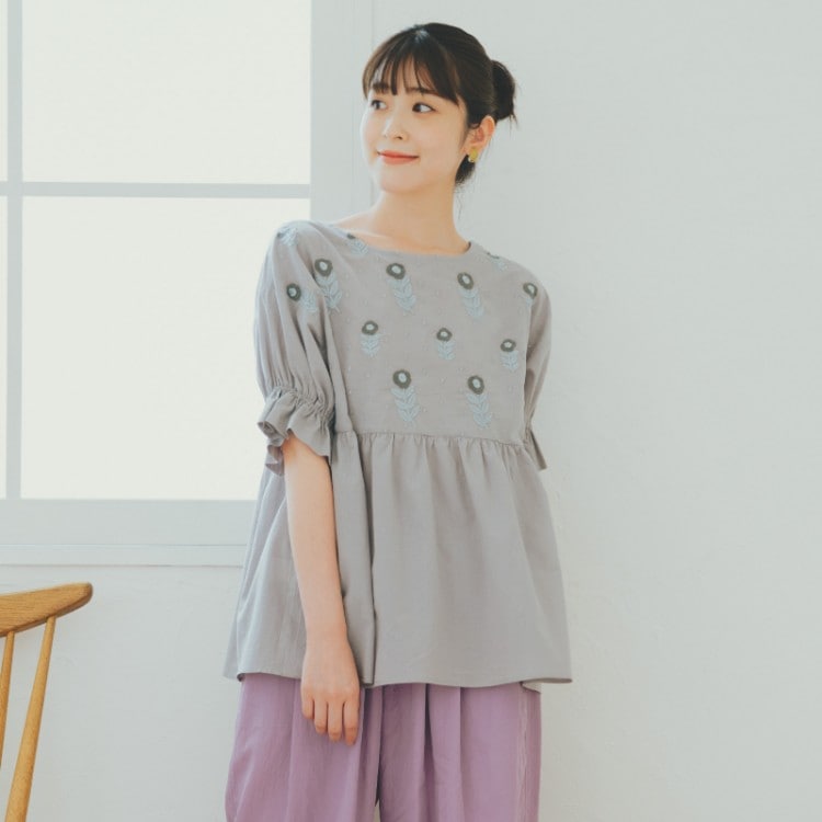 kippis×ゆべし ときめく花刺繍ブラウス GRAY | 商品カテゴリ一覧