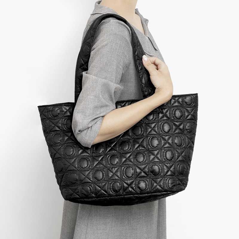 【セルフォード ムック本付録】2WAYキルティングバッグ