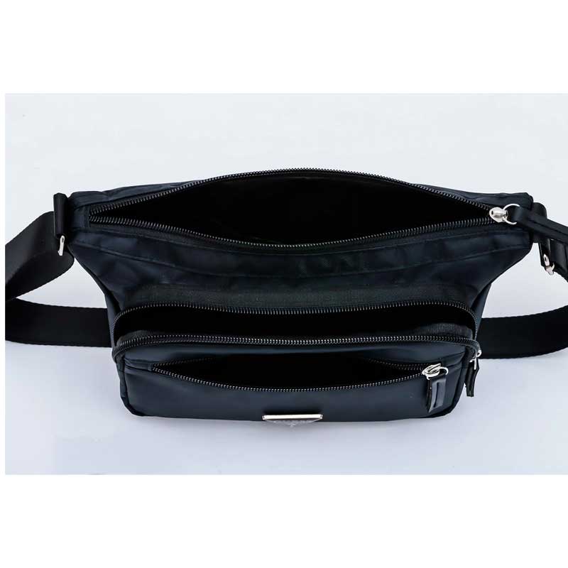 【GUESSゲス ムック本付録 2021】ショルダーバッグ