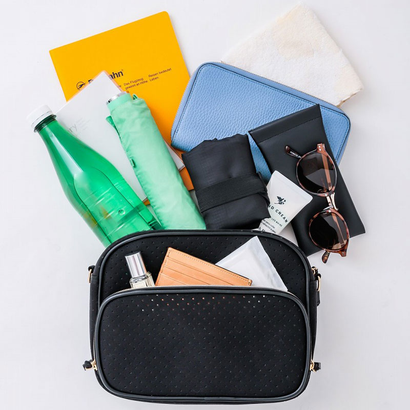 URBAN RESEARCH Sonny Label 軽量ショルダーバッグBook：9/8発売【ムック本付録】軽量ショルダーバッグ