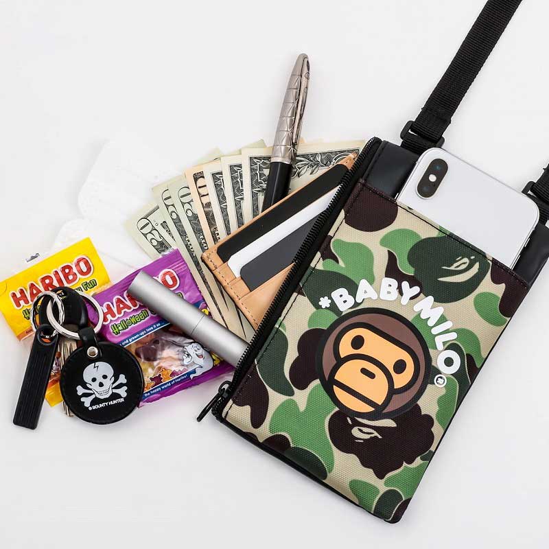 ベイプキッズ 15周年 2021年11月9日 発売【ムック本 雑誌付録】BAPE KIDS MILOぬいぐみポーチ&サコッシュ型スマホポシェット