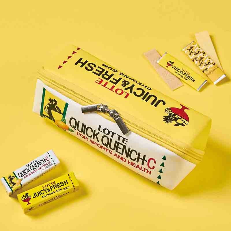 MonoMax モノマックス 2023年6月号増刊(雑誌)【セブンイレブン・セブンネットショッピング限定付録】ロッテ 懐かしのチューインガムデザイン スクエア型ポーチ