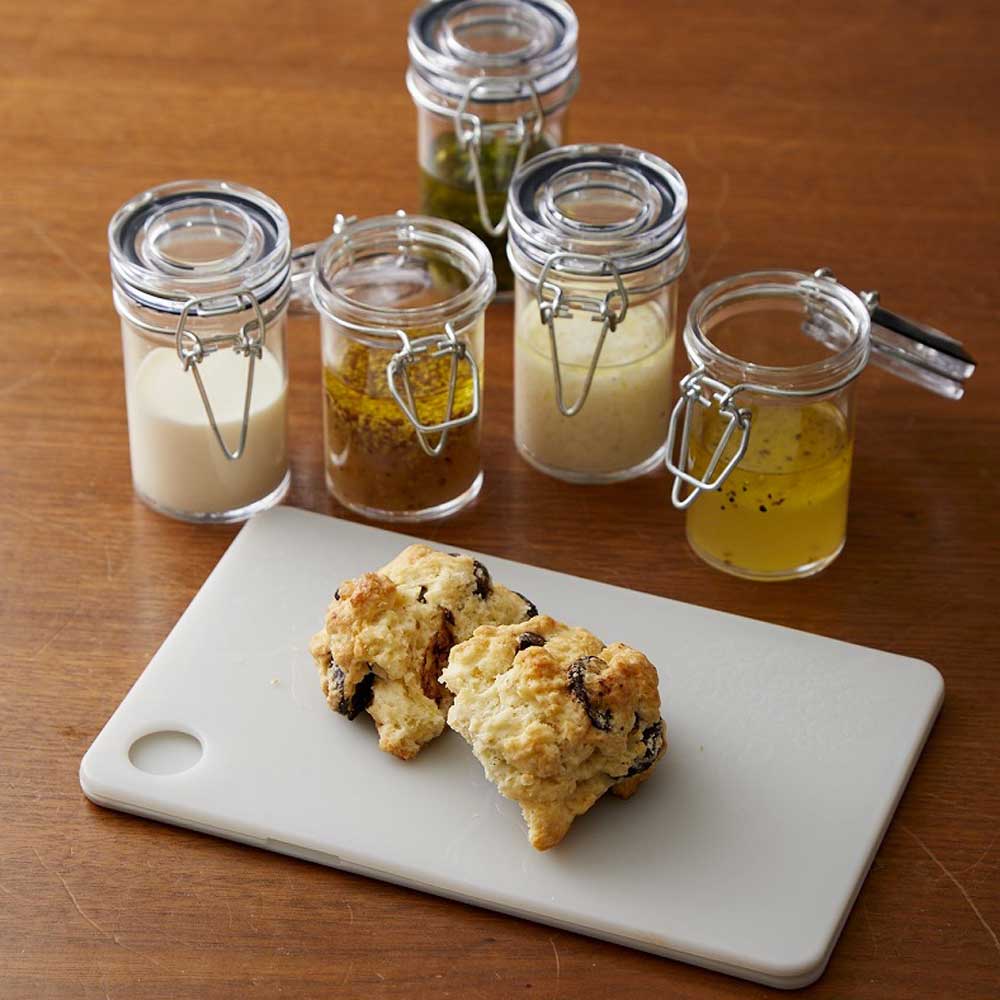 めぐみ家の大満足な献立とおかず:4/6発売【ムック本付録】スーパーハッカのリボンフラワーブーケ柄の自立する折れるミニまな板