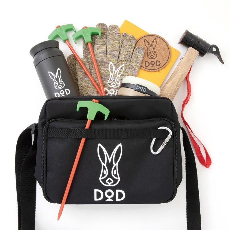 DOD SHOULDER BAG &amp; CARABINER BOOK