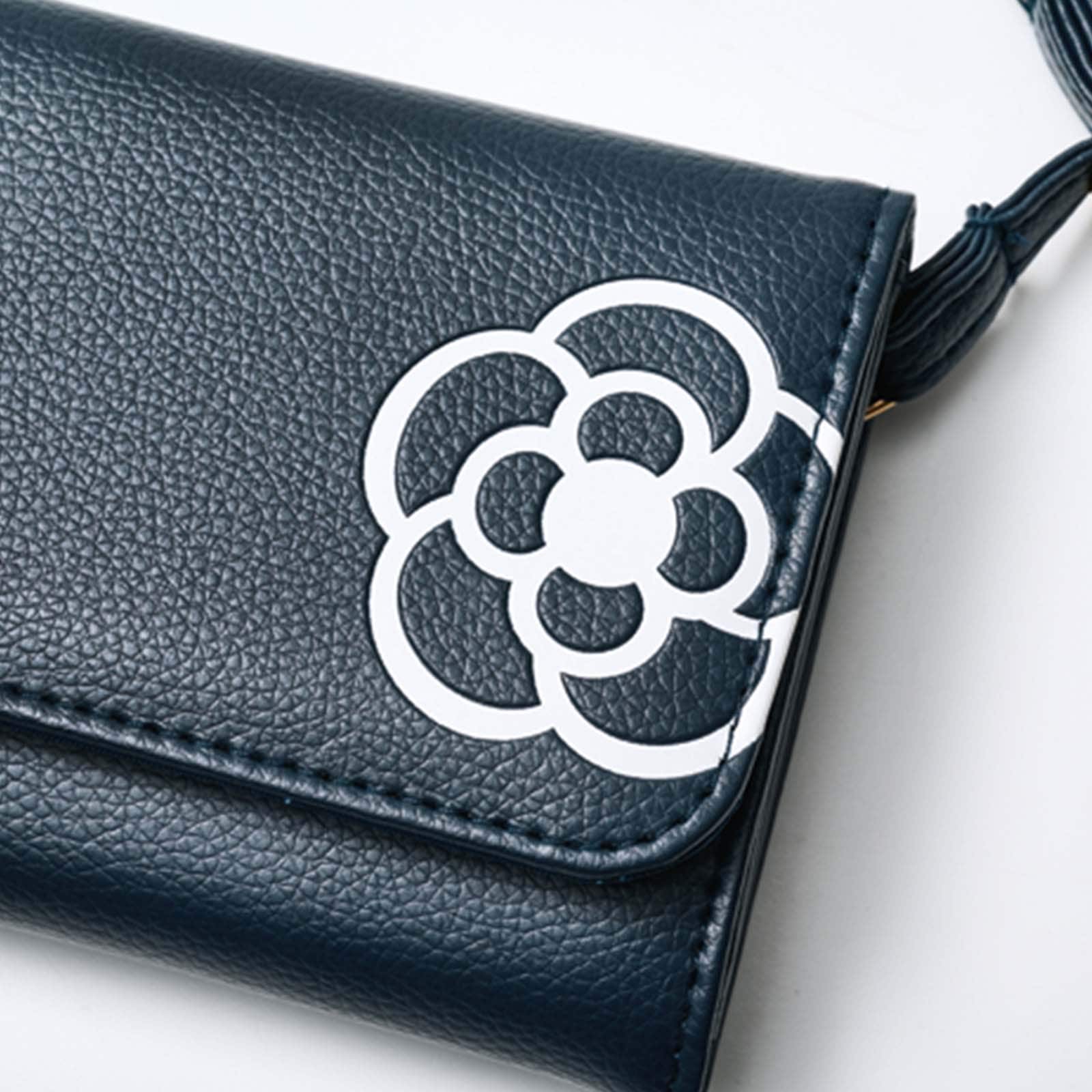 steady.(ステディ.) 2021年9月号増刊：8/5発売【セブン-イレブン・セブンネット限定付録】クレイサスのお財布ポシェット