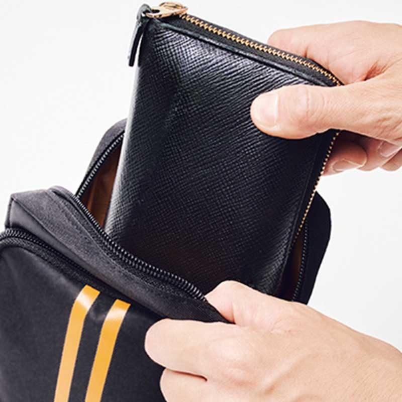 MonoMax(モノマックス) 2021年9月号増刊：8/6発売【セブン-イレブン・セブンネット限定付録】読売ジャイアンツ×ナノ・ユニバースの便利な2層式！勝利のショルダーバッグ