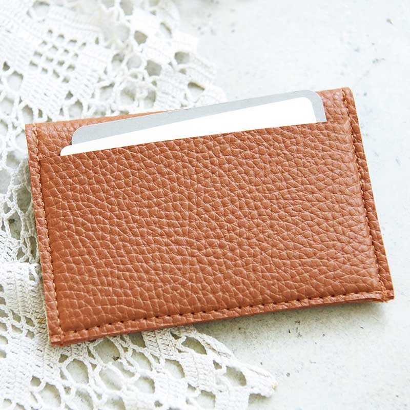 リンネル 2022年11月号特別号:9/20発売【宝島チャンネル限定付録】ネストローブ レザー調ポシェット&カードケースセット