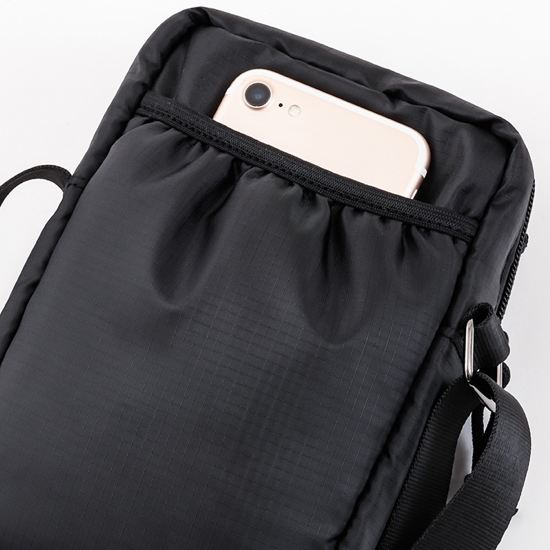 THE SCAPE OF GREEN スタイリストと編集者が本気で作った「ちょっとそこまで」お出かけショルダーバッグBOOK:9/26発売【ローソン、HMV、HMV&BOOKS online限定付録】スケープオブグリーン お出かけショルダーバッグ