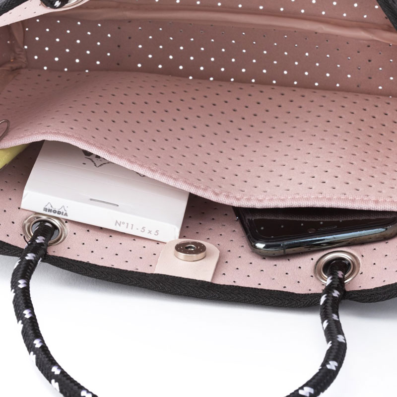 【セブンイレブン限定付録 ムック本 付録】バンヤードストーム 軽量2wayショルダーバッグ