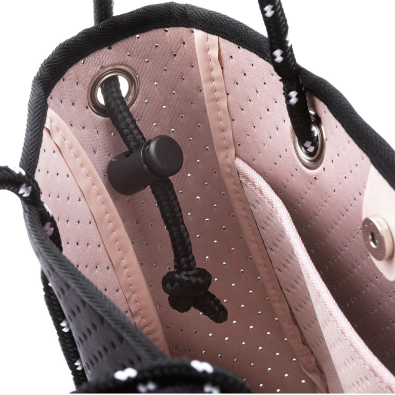 【セブンイレブン限定付録 ムック本 付録】バンヤードストーム 軽量2wayショルダーバッグ