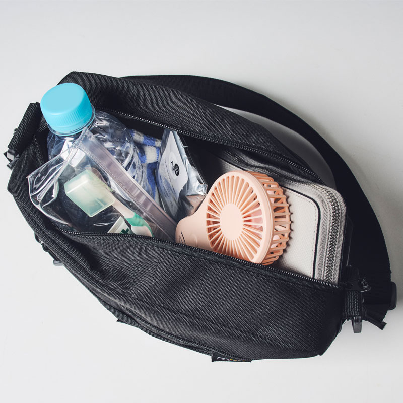 【セブンイレブン限定付録 ムック本 付録】CORDURA(R)FABRIC(コーデュラ(R)ファブリック)ショルダーバッグ feat.moz