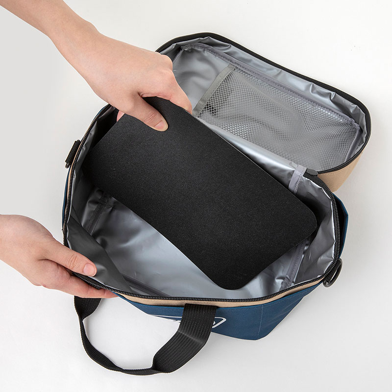 【コールマンムック本付録 保冷・保温バッグ】 Mサイズ ベージュ&ネイビー