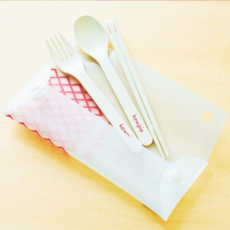 【リンネル 2022年10月号宝島チャンネル限定号 2 雑誌付録】キユーピーカトラリー&洗えるケース