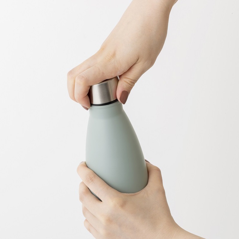 炭酸もOK! Fresh Sparkling 真空断熱 保冷保温ステンレスボトルBOOK ICE GREY Ver.：10/12発売【ローソン、HMV、HMV&BOOKS online限定付録】真空断熱 保冷保温ステンレスボトル ICE GREY Ver.