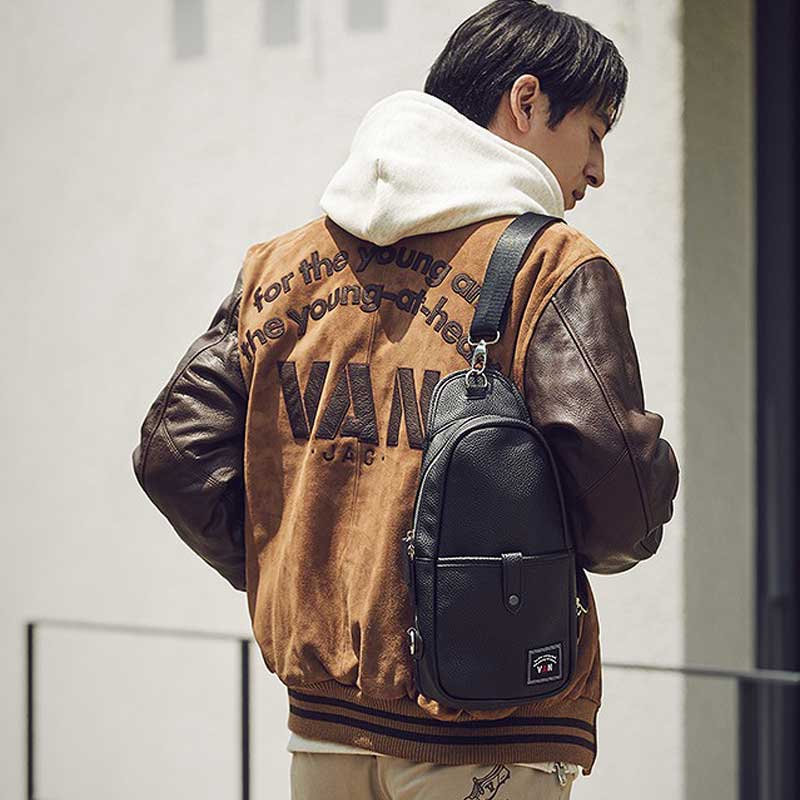 【ヴァン VAN ムック本 雑誌付録】2021 FALL WINTER 軽快手ぶら感覚 ボディバッグ