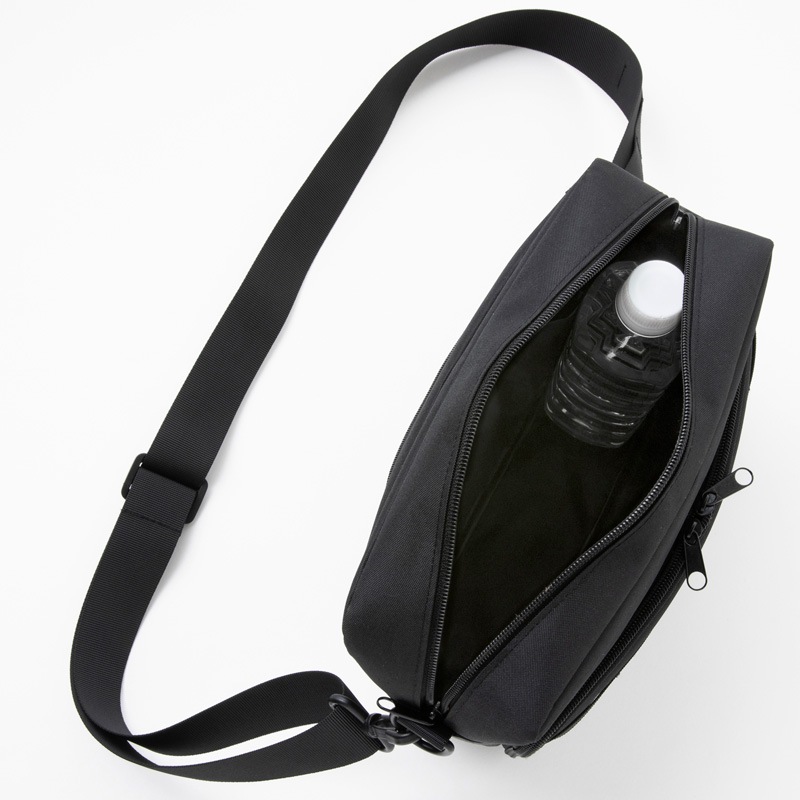 DOD TRANSFORM SHOULDER BAG BOOK BLACK：8/4発売【ローソン、HMV、HMV&BOOKS online限定付録】DOD 吊るせるポーチに変身するショルダーバッグ(ブラック)