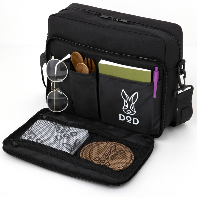 DOD TRANSFORM SHOULDER BAG BOOK BLACK：8/4発売【ローソン、HMV、HMV&BOOKS online限定付録】DOD 吊るせるポーチに変身するショルダーバッグ(ブラック)