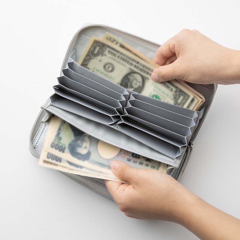 【ナチュラルビューティーベーシック ムック本 付録】ナチュラルビューティーベーシック レシートと小銭が自動分別 長財布 バイカラー