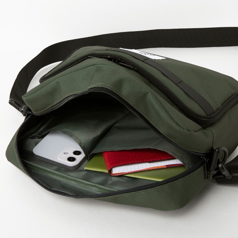 DOD TRANSFORM SHOULDER BAG BOOK KHAKI:8/4発売【ローソン、HMV、HMV&BOOKS online限定付録】DOD 吊るせるポーチに変身するショルダーバッグ(カーキ)