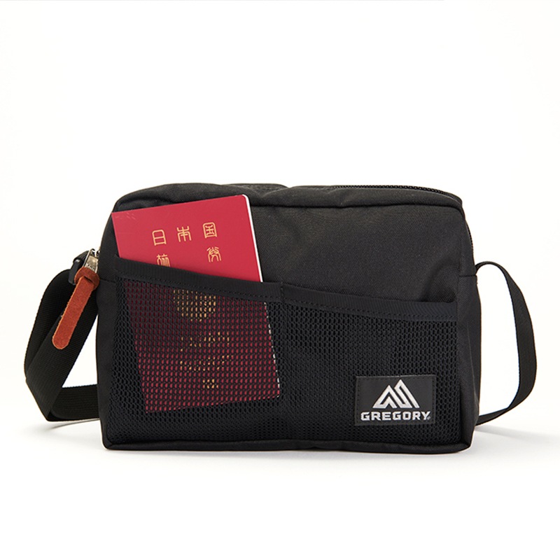 GREGORY SHOULDER BAG BOOK BLACK ver.：7/21発売【セブン-イレブン・セブンネット限定付録】グレゴリー 超本格派ショルダーバッグ（ブラックver.）メッシュポケット付き