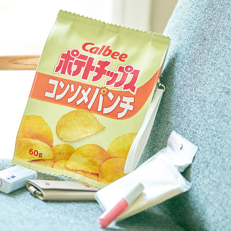 Calbee ポテトチップス　ティッシュケースにもなるポーチ BOOK コンソメパンチ：9/24発売【ファミリーマート限定付録】ティッシュケースにもなるポーチ  コンソメパンチ