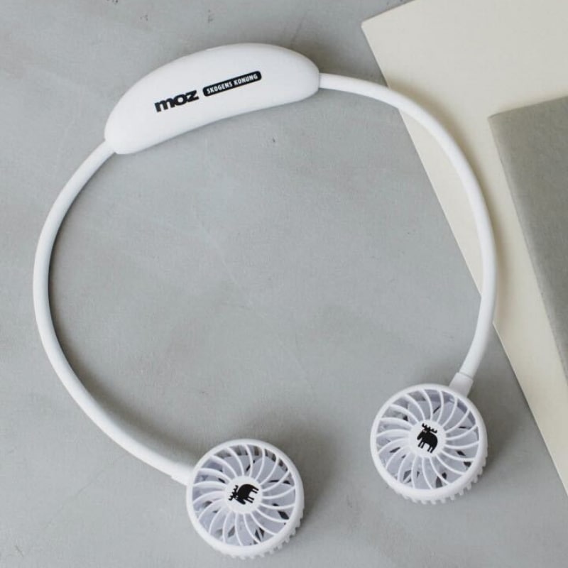 moz OUTDOOR 首掛け扇風機 BOOK WHITE ver.(宝島社ブランドブック)【セブンネットショッピング、セブン‐イレブンで販売】moz [モズ]首掛け扇風機 WHITE ver.