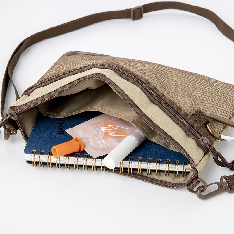 【niko and ... ニコアンド ムック本 付録】ニコアンド サコッシュ&カラビナver.