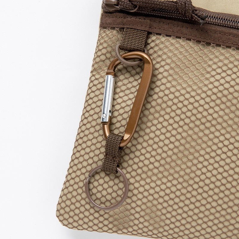 【niko and ... ニコアンド ムック本 付録】ニコアンド サコッシュ&カラビナver.