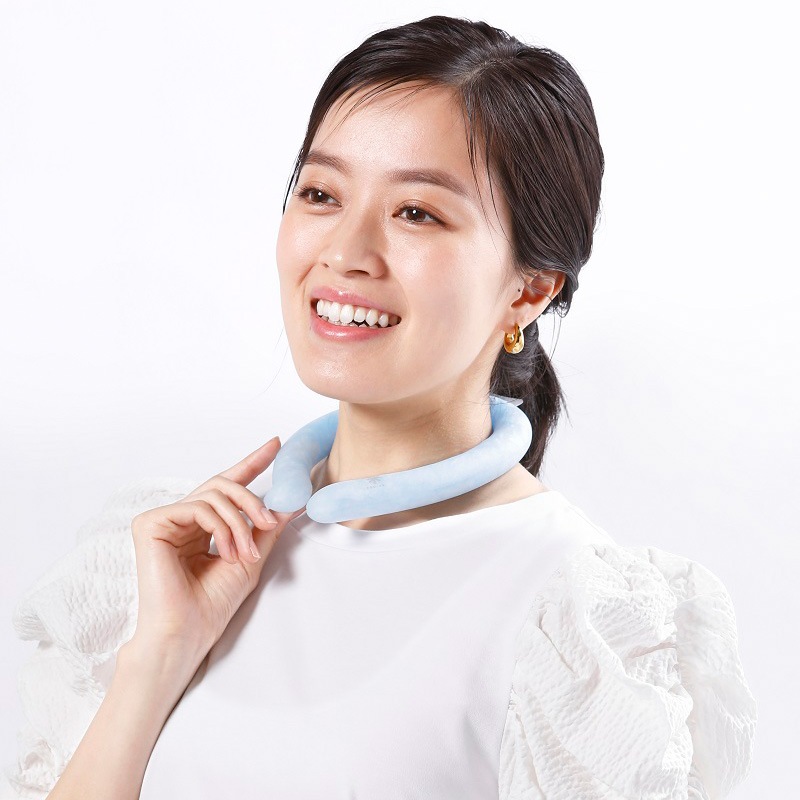 ひんやり冷たい! 超冷感素材ネッククーラーBOOK M size(バラエティ)【ローソン、HMV、HMV&BOOKS onlineで販売】超冷感素材ネッククーラー M size