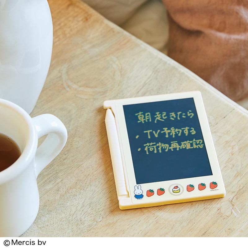 【ファミリーマート限定 ミッフィー ムック本 付録】miffy 繰り返し書いて消せる マルチに使えるデジタルメモ どこでもサイズ いちご柄
