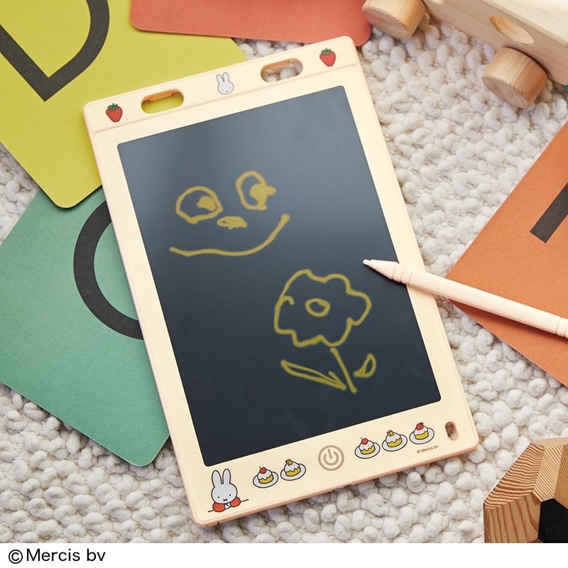 【ファミリーマート限定 ミッフィー ムック本 付録】miffy 繰り返し書いて消せる マルチに使えるデジタルメモ  いちごとケーキ柄